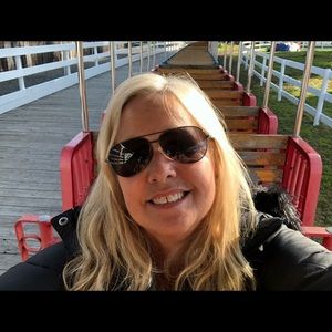 Meet your Posher, Linda